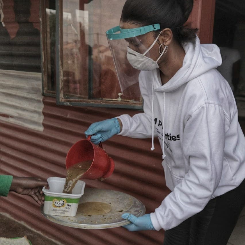 97053175_923376388113646_5231041193231515648_n